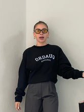 Cargar imagen en el visor de la galería, Champion University Sweatshirt
